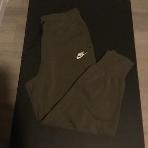 Nike fleece women’s ens joggers